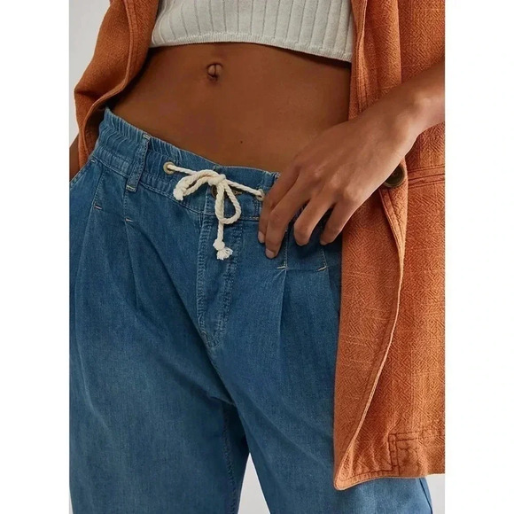 NWT Free People Luna Drawstring Jeans Pants Trousers Slouchy Baggy Small - Picture 1 of 12